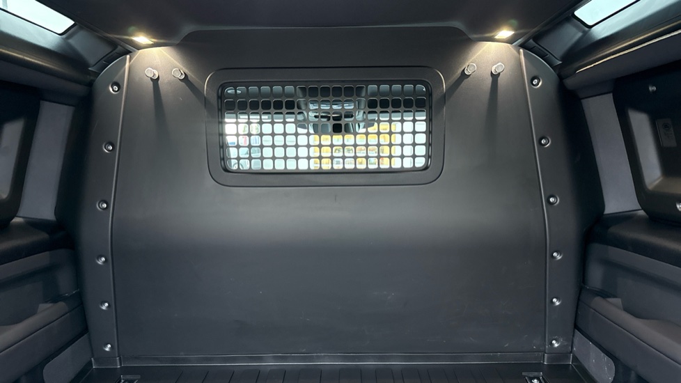 Land Rover Defender 90 Diesel 3.0 D250 Hard Top S Auto [3 Seat] - Image 18