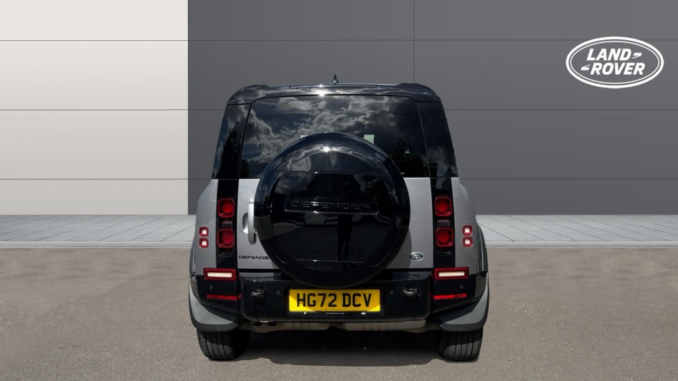 Land Rover Defender 3.0 D250 X-Dynamic SE 90 3dr Auto Diesel Estate - Image 6