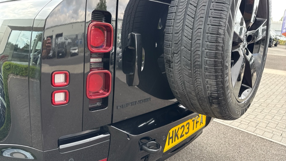 Land Rover Defender 110 Diesel 3.0 D300 Hard Top X-Dynamic HSE Auto - Image 19