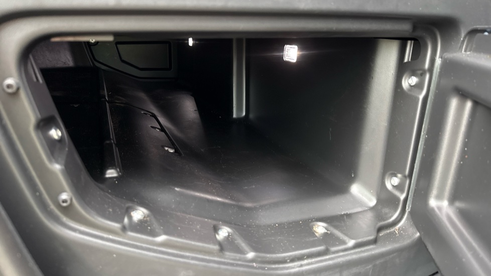 Land Rover Defender 110 Diesel 3.0 D300 Hard Top X-Dynamic HSE Auto - Image 36