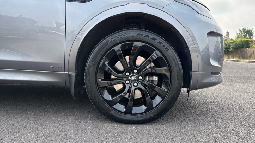 Land Rover Discovery Sport 2.0 D240 R-Dynamic HSE 5dr Auto Diesel Station Wagon - Image 8