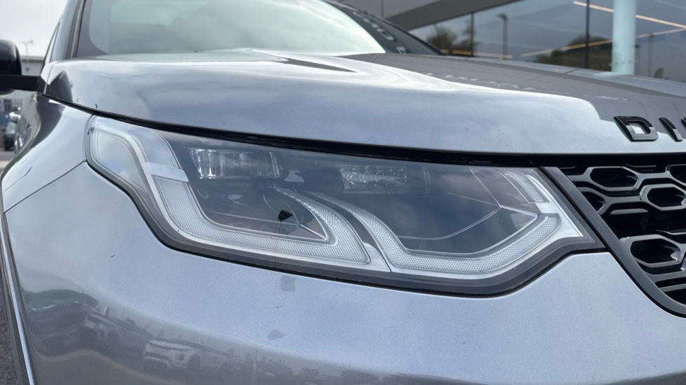 Land Rover Discovery Sport 2.0 D240 R-Dynamic HSE 5dr Auto Diesel Station Wagon - Image 17