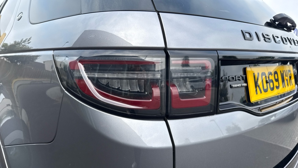 Land Rover Discovery Sport 2.0 D240 R-Dynamic HSE 5dr Auto Diesel Station Wagon - Image 19