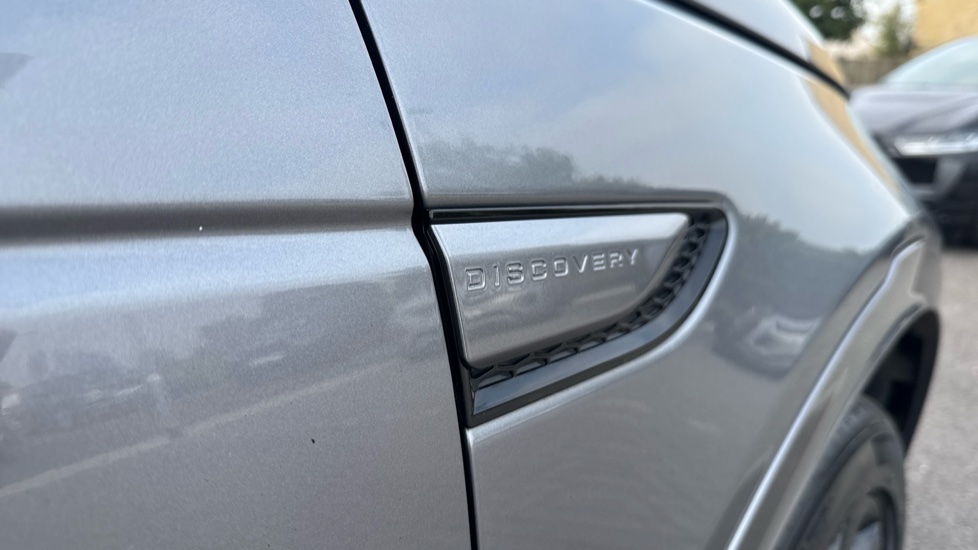 Land Rover Discovery Sport 2.0 D240 R-Dynamic HSE 5dr Auto Diesel Station Wagon - Image 24