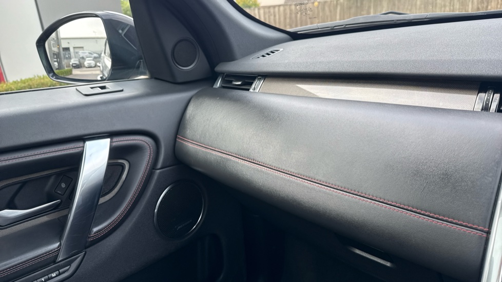 Land Rover Discovery Sport 2.0 D240 R-Dynamic HSE 5dr Auto Diesel Station Wagon - Image 26