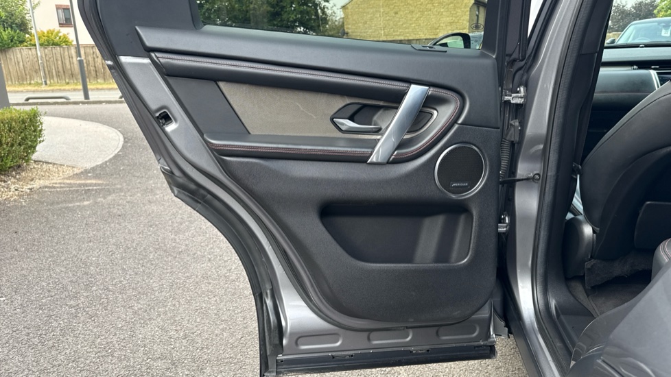 Land Rover Discovery Sport 2.0 D240 R-Dynamic HSE 5dr Auto Diesel Station Wagon - Image 39