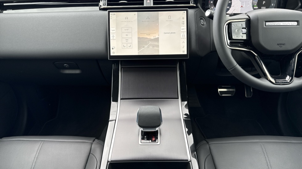 Land Rover Range Rover Velar 2.0 P400e Dynamic SE 5dr Auto Estate - Image 14