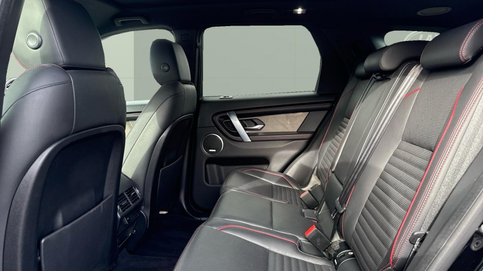 Land Rover Discovery Sport 2.0 D240 R-Dynamic HSE 5dr Auto Diesel Station Wagon - Image 4