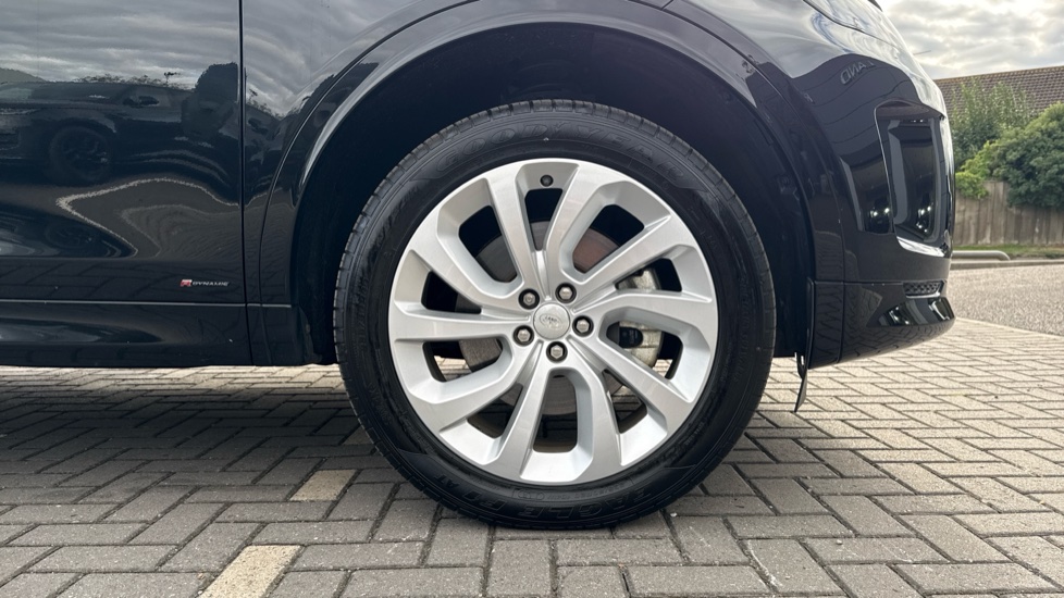 Land Rover Discovery Sport 2.0 D240 R-Dynamic HSE 5dr Auto Diesel Station Wagon - Image 8