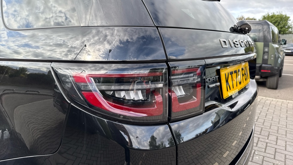 Land Rover Discovery Sport 2.0 D240 R-Dynamic HSE 5dr Auto Diesel Station Wagon - Image 19