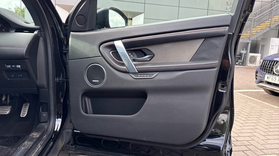 Land Rover Discovery Sport 2.0 D240 R-Dynamic HSE 5dr Auto Diesel Station Wagon - Image 29