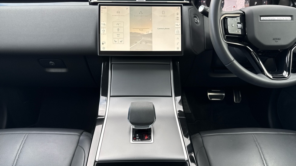 Land Rover Range Rover Velar 2.0 D200 MHEV Dynamic SE 5dr Auto Diesel Estate - Image 14