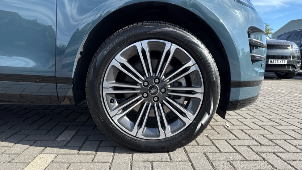 Land Rover Range Rover Evoque 2.0 D200 Dynamic HSE 5dr Auto Diesel Hatchback - Image 8