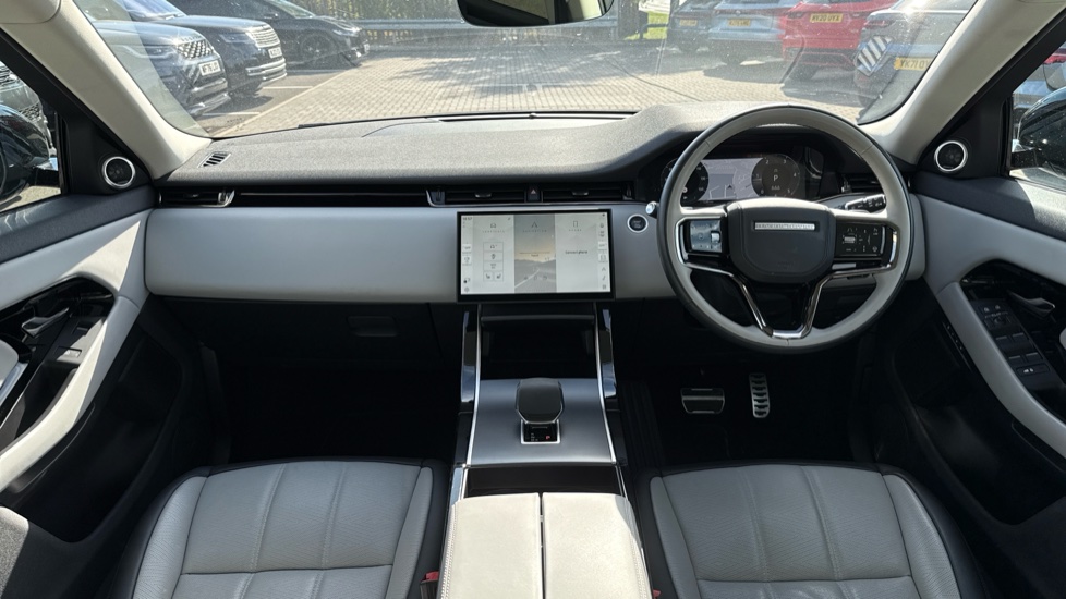 Land Rover Range Rover Evoque 2.0 D200 Dynamic HSE 5dr Auto Diesel Hatchback - Image 9
