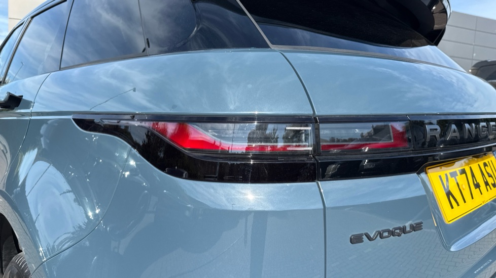 Land Rover Range Rover Evoque 2.0 D200 Dynamic HSE 5dr Auto Diesel Hatchback - Image 19
