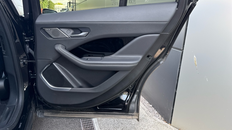 Jaguar I-Pace 294kW EV400 Sport 90kWh 5dr Auto Electric Estate - Image 35