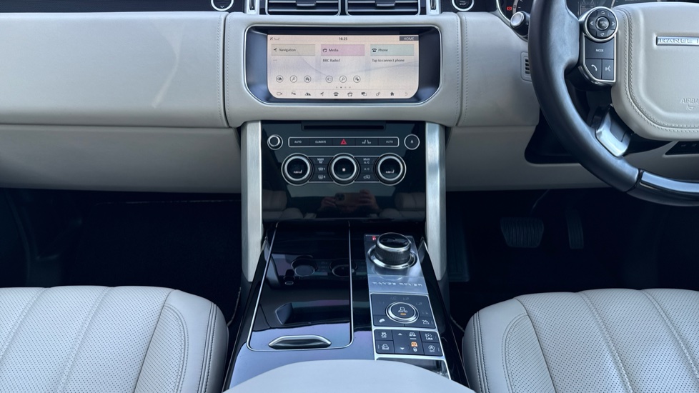Land Rover Range Rover 5.0 V8 Supercharged Autobiography 4dr Auto [SS] Petrol Estate - Image 14