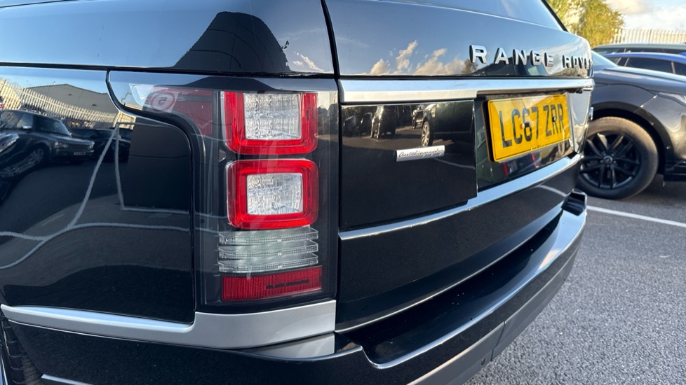 Land Rover Range Rover 5.0 V8 Supercharged Autobiography 4dr Auto [SS] Petrol Estate - Image 19