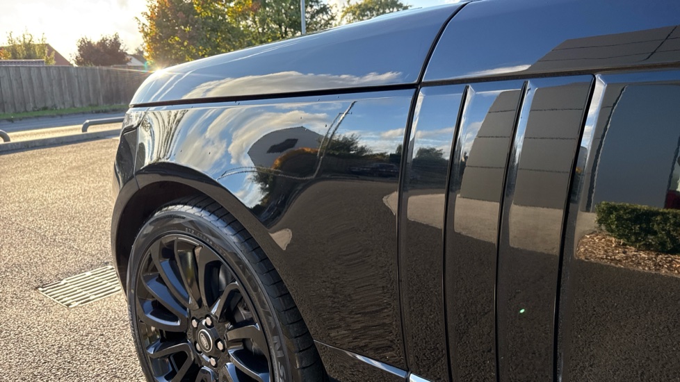 Land Rover Range Rover 5.0 V8 Supercharged Autobiography 4dr Auto [SS] Petrol Estate - Image 20