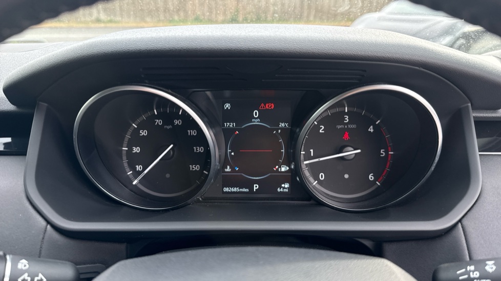 Land Rover Discovery 2.0 SD4 SE 5dr Auto Diesel Station Wagon - Image 16