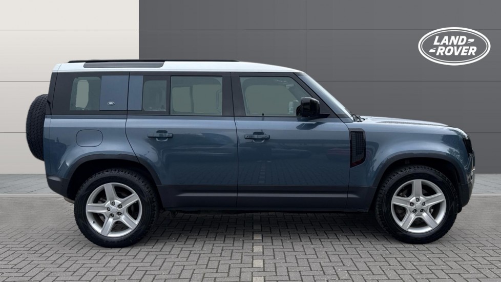 Land Rover Defender 2.0 D240 SE 110 5dr Auto Diesel Estate - Image 5
