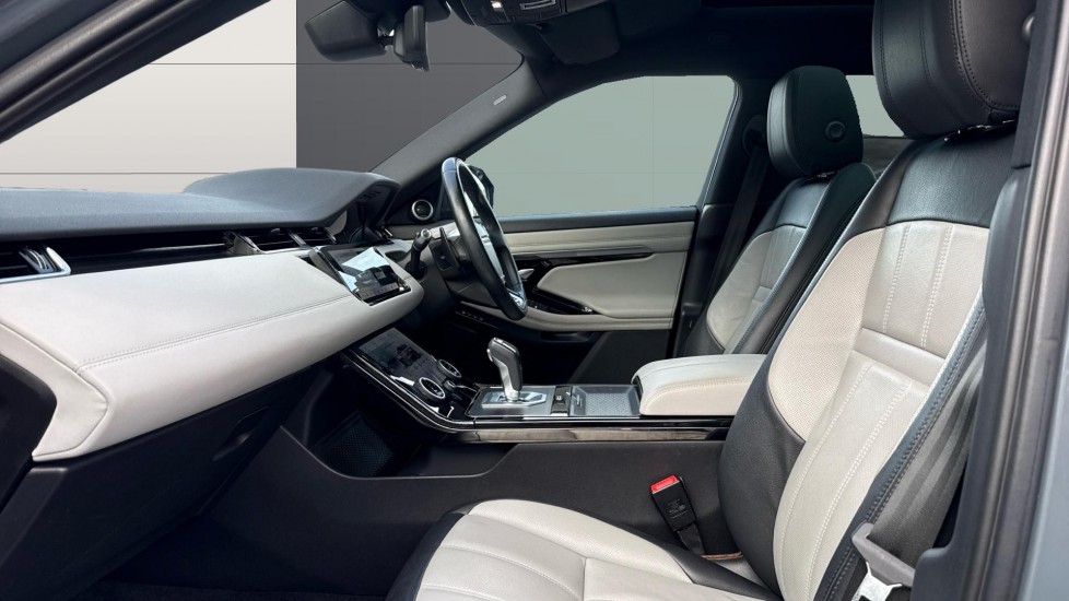 Land Rover Range Rover Evoque 2.0 P250 First Edition 5dr Auto Petrol Hatchback - Image 3
