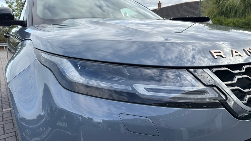 Land Rover Range Rover Evoque 2.0 P250 First Edition 5dr Auto Petrol Hatchback - Image 17