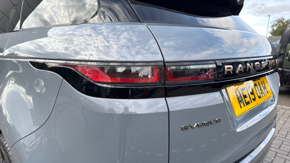 Land Rover Range Rover Evoque 2.0 P250 First Edition 5dr Auto Petrol Hatchback - Image 19