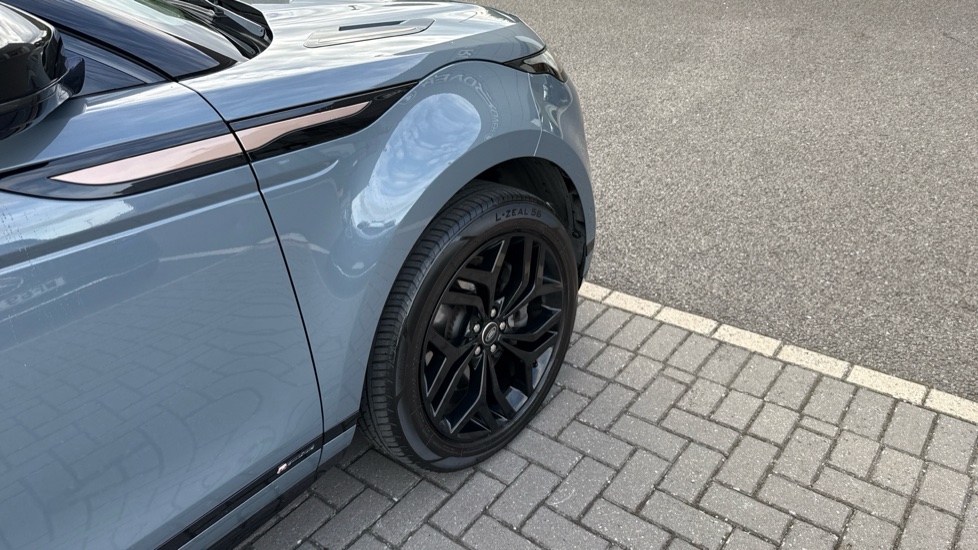 Land Rover Range Rover Evoque 2.0 P250 First Edition 5dr Auto Petrol Hatchback - Image 22