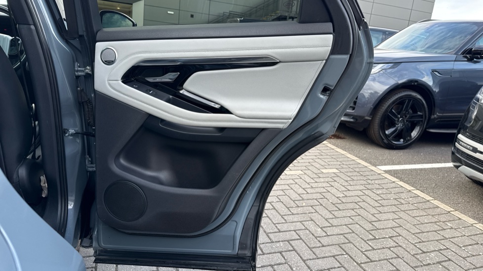 Land Rover Range Rover Evoque 2.0 P250 First Edition 5dr Auto Petrol Hatchback - Image 35