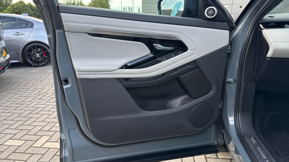 Land Rover Range Rover Evoque 2.0 P250 First Edition 5dr Auto Petrol Hatchback - Image 38