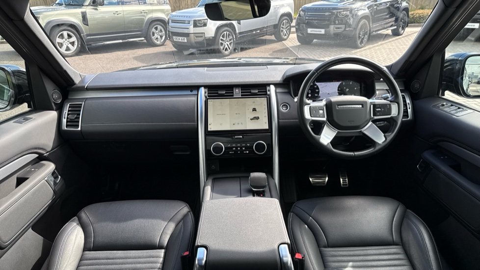 Land Rover Discovery 3.0 D250 R-Dynamic S 5dr Auto Diesel Station Wagon - Image 9