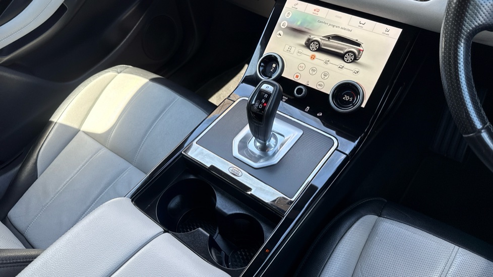 Land Rover Range Rover Evoque 2.0 P250 R-Dynamic SE 5dr Auto Petrol Hatchback - Image 13