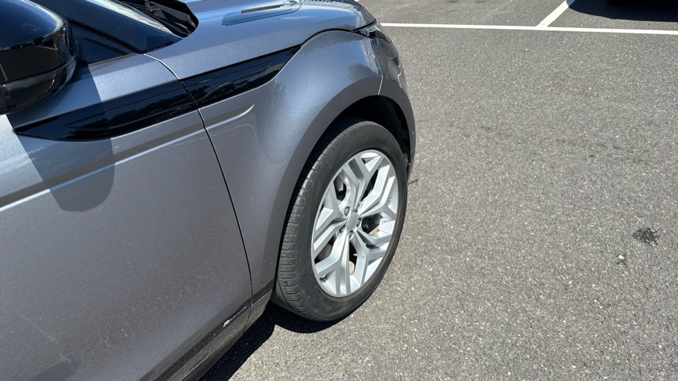 Land Rover Range Rover Evoque 2.0 P250 R-Dynamic SE 5dr Auto Petrol Hatchback - Image 22