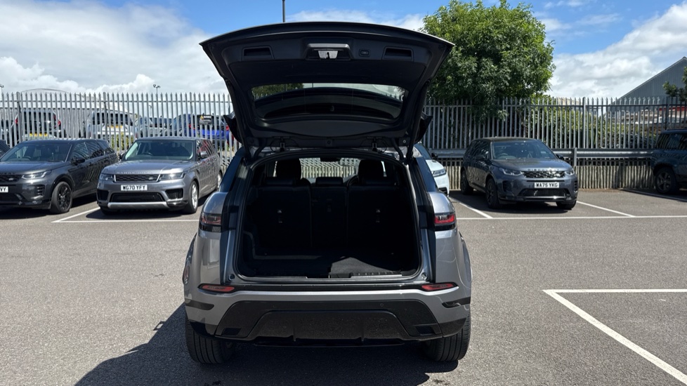Land Rover Range Rover Evoque 2.0 P250 R-Dynamic SE 5dr Auto Petrol Hatchback - Image 27