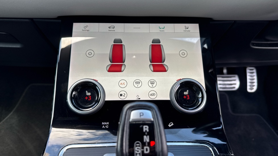 Land Rover Range Rover Evoque 2.0 P250 R-Dynamic SE 5dr Auto Petrol Hatchback - Image 33