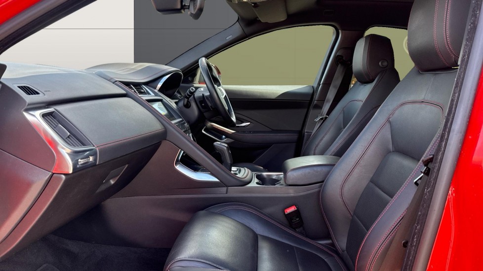 Jaguar E-Pace 2.0 [200] Chequered Flag Edition 5dr Auto Petrol Estate - Image 3