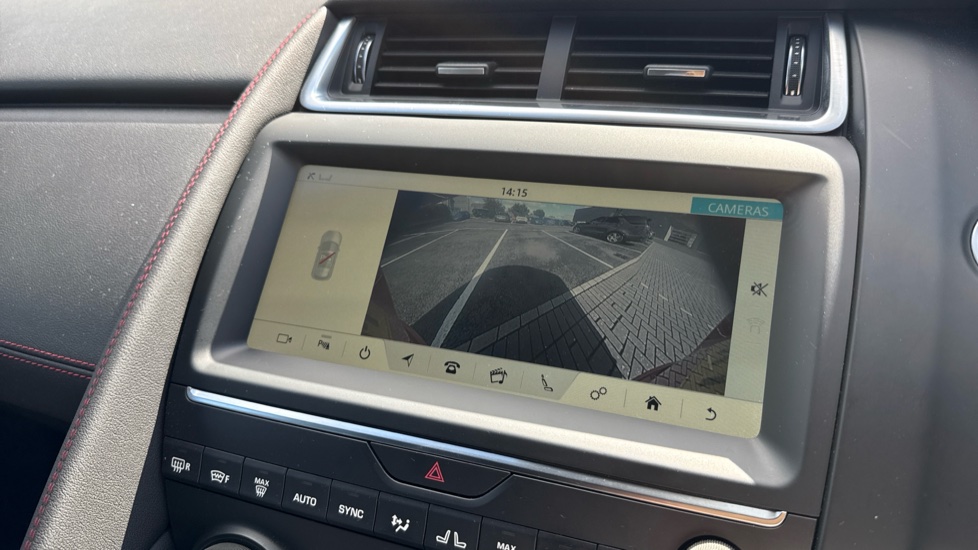 Jaguar E-Pace 2.0 [200] Chequered Flag Edition 5dr Auto Petrol Estate - Image 12