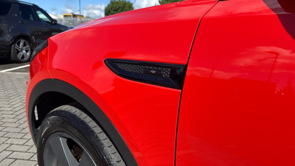 Jaguar E-Pace 2.0 [200] Chequered Flag Edition 5dr Auto Petrol Estate - Image 20