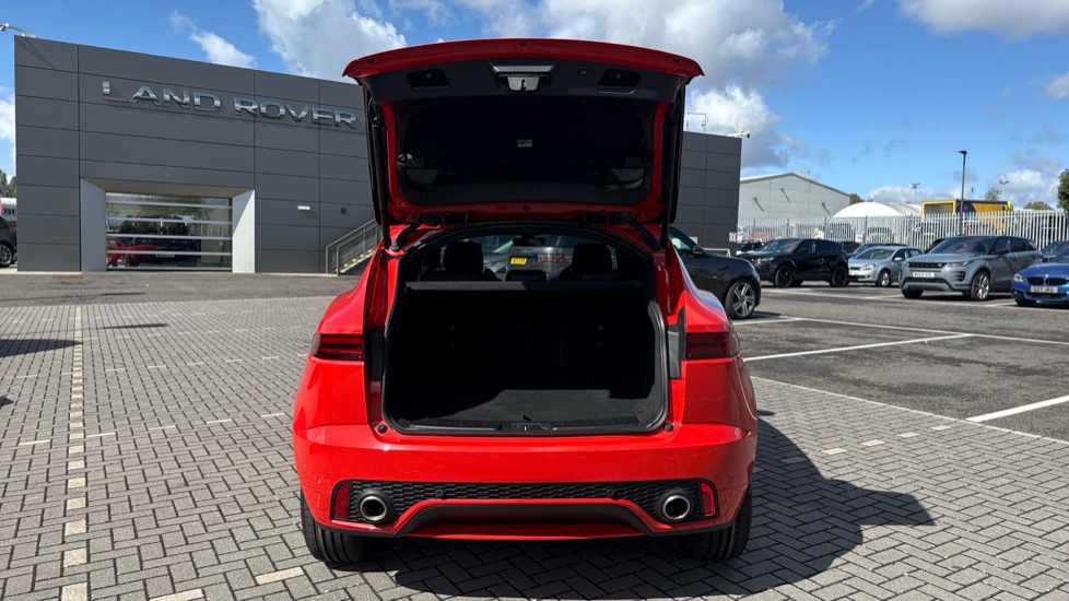Jaguar E-Pace 2.0 [200] Chequered Flag Edition 5dr Auto Petrol Estate - Image 27