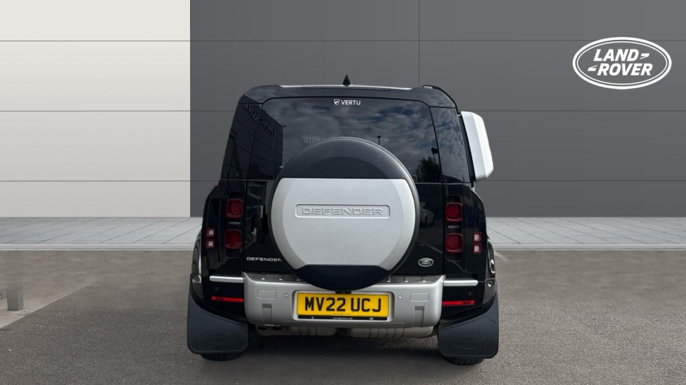 Land Rover Defender 3.0 D250 XS Edition 110 5dr Auto Diesel Estate - Image 6