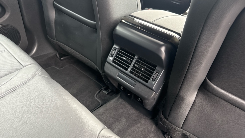 Land Rover Range Rover Evoque 2.0 D200 Dynamic SE 5dr Auto Diesel Hatchback - Image 18