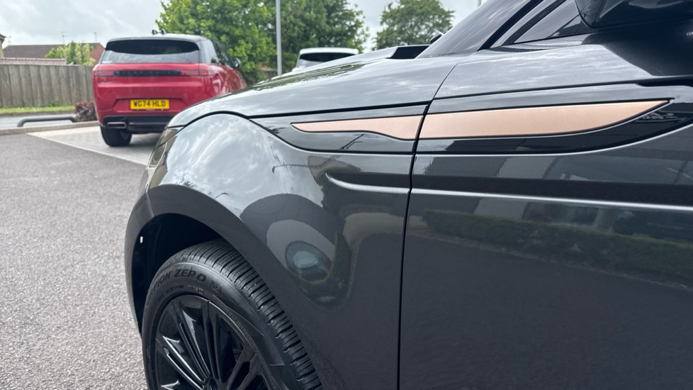 Land Rover Range Rover Evoque 2.0 D200 Dynamic SE 5dr Auto Diesel Hatchback - Image 20