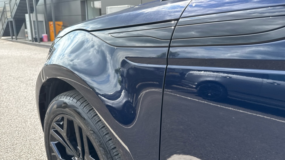 Land Rover Range Rover Evoque 2.0 D200 Evoque Edition 5dr Auto Diesel Hatchback - Image 20