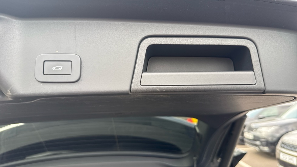 Land Rover Range Rover Evoque 2.0 D200 Evoque Edition 5dr Auto Diesel Hatchback - Image 35