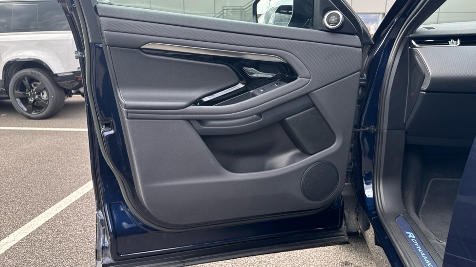 Land Rover Range Rover Evoque 2.0 D200 Evoque Edition 5dr Auto Diesel Hatchback - Image 38