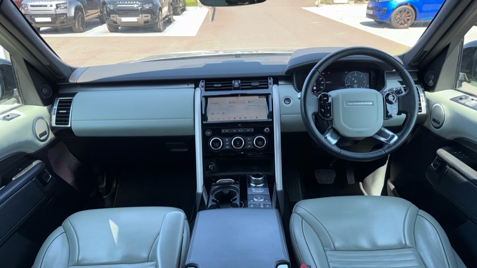 Land Rover Discovery 3.0 SDV6 HSE Luxury 5dr Auto Diesel Station Wagon - Image 9