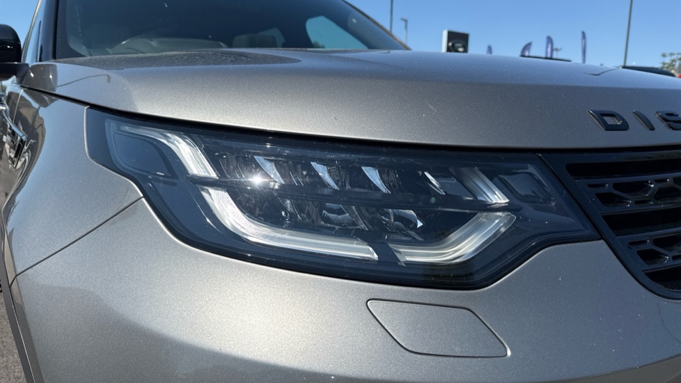 Land Rover Discovery 3.0 SDV6 HSE Luxury 5dr Auto Diesel Station Wagon - Image 17