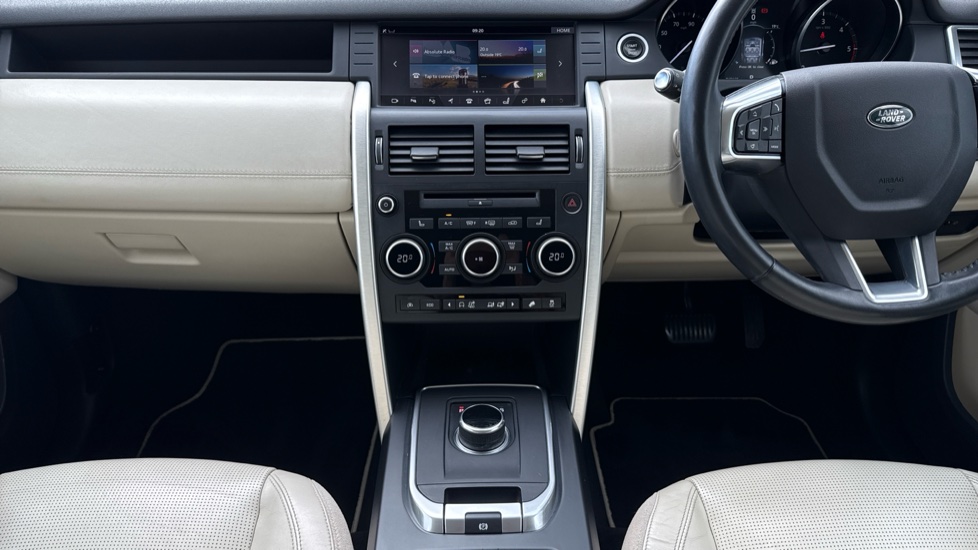 Land Rover Discovery Sport 2.0 TD4 180 HSE Luxury 5dr Auto Diesel Station Wagon - Image 14