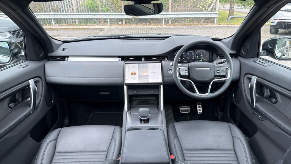 Land Rover Discovery Sport 1.5 P270e Dynamic SE 5dr Auto [5 Seat] Station Wagon - Image 9